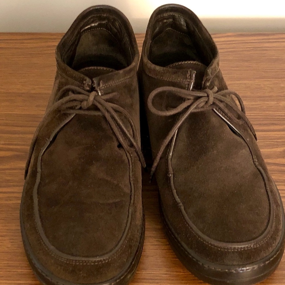 Authentic Giorgio Armani men’s suede and leather chukka.